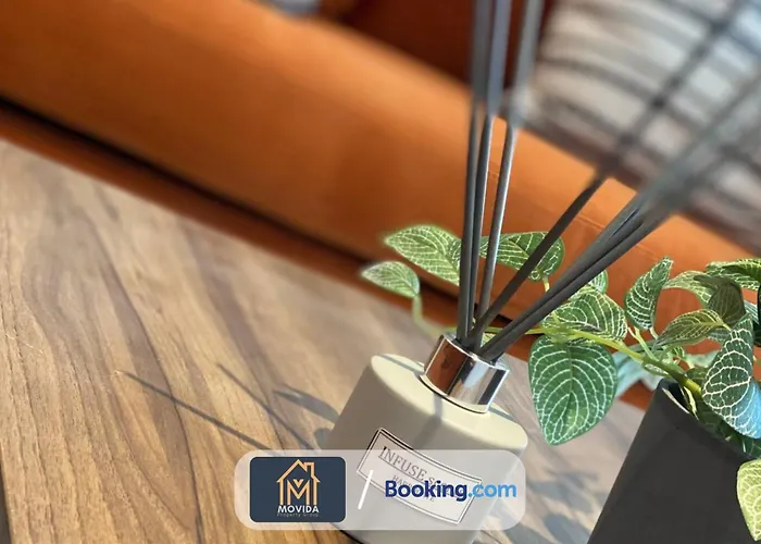 Stylish Two Bed Town Centre Apartment By Movida Property Group Short Lets & Serviced Accommodation With Parking